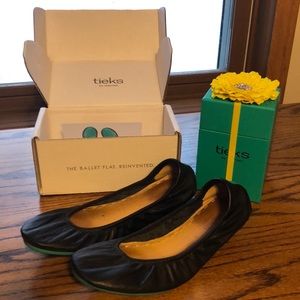 Tieks matte black size 9 EUC